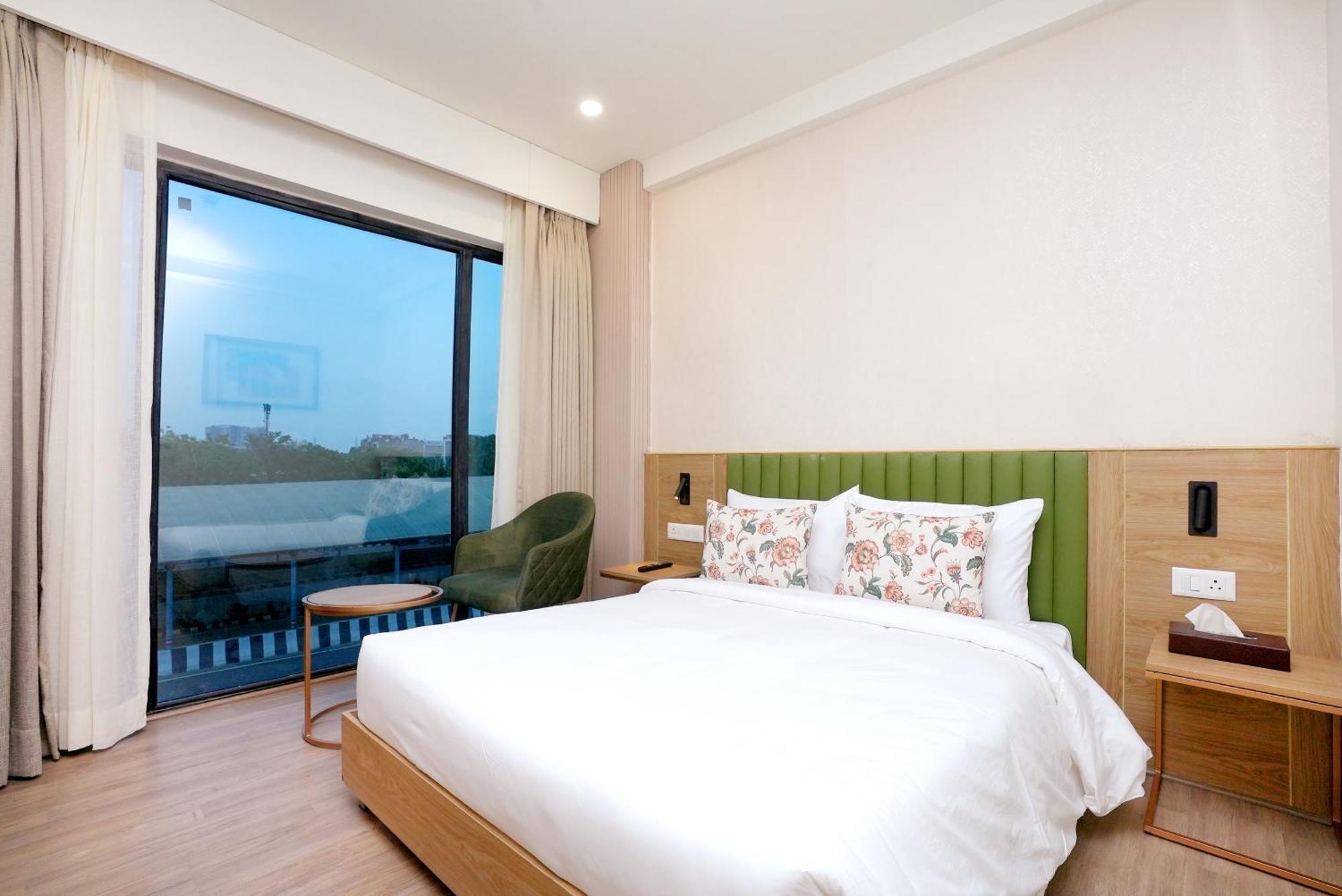 Hotel Limon & Banquet Sector 29, Gurgaon Exterior photo