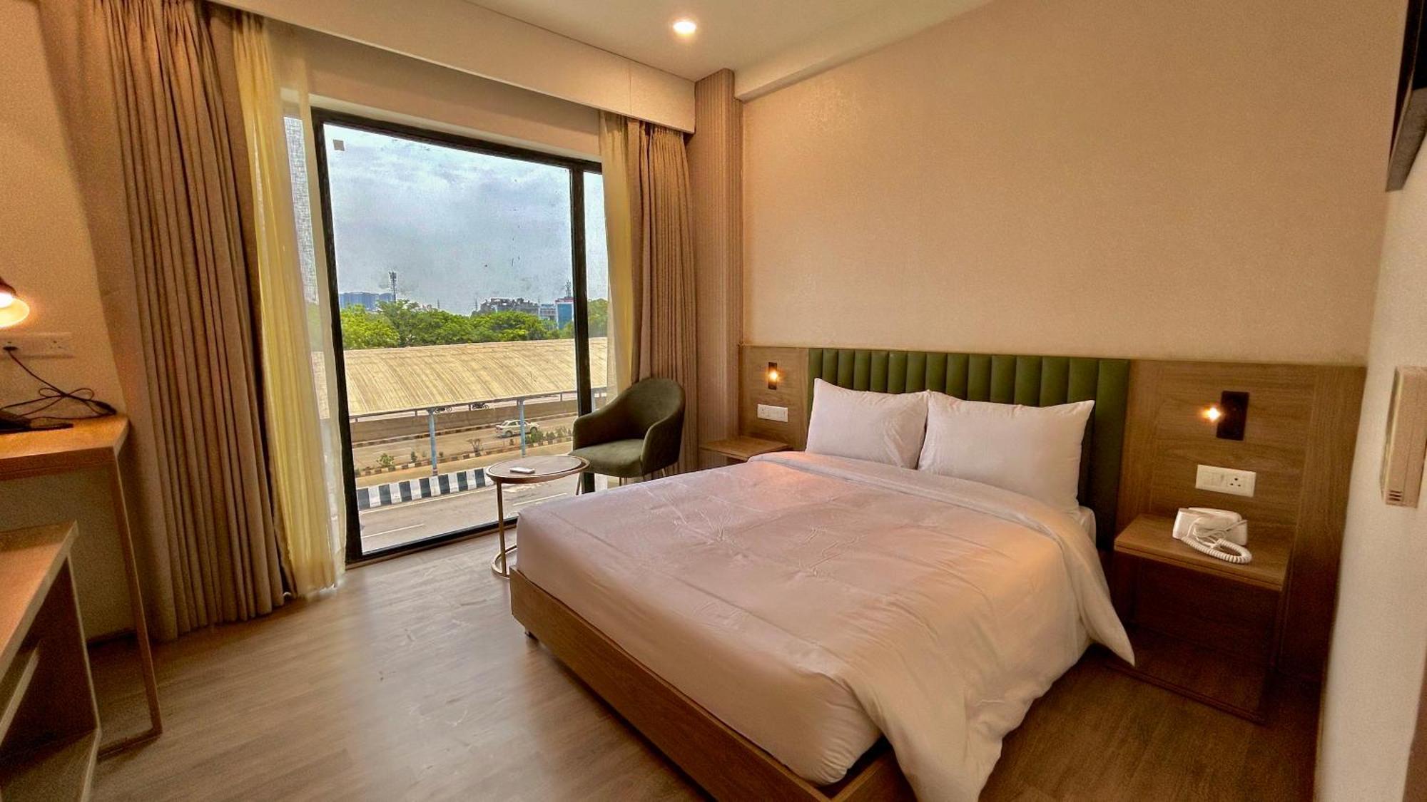 Hotel Limon & Banquet Sector 29, Gurgaon Exterior photo
